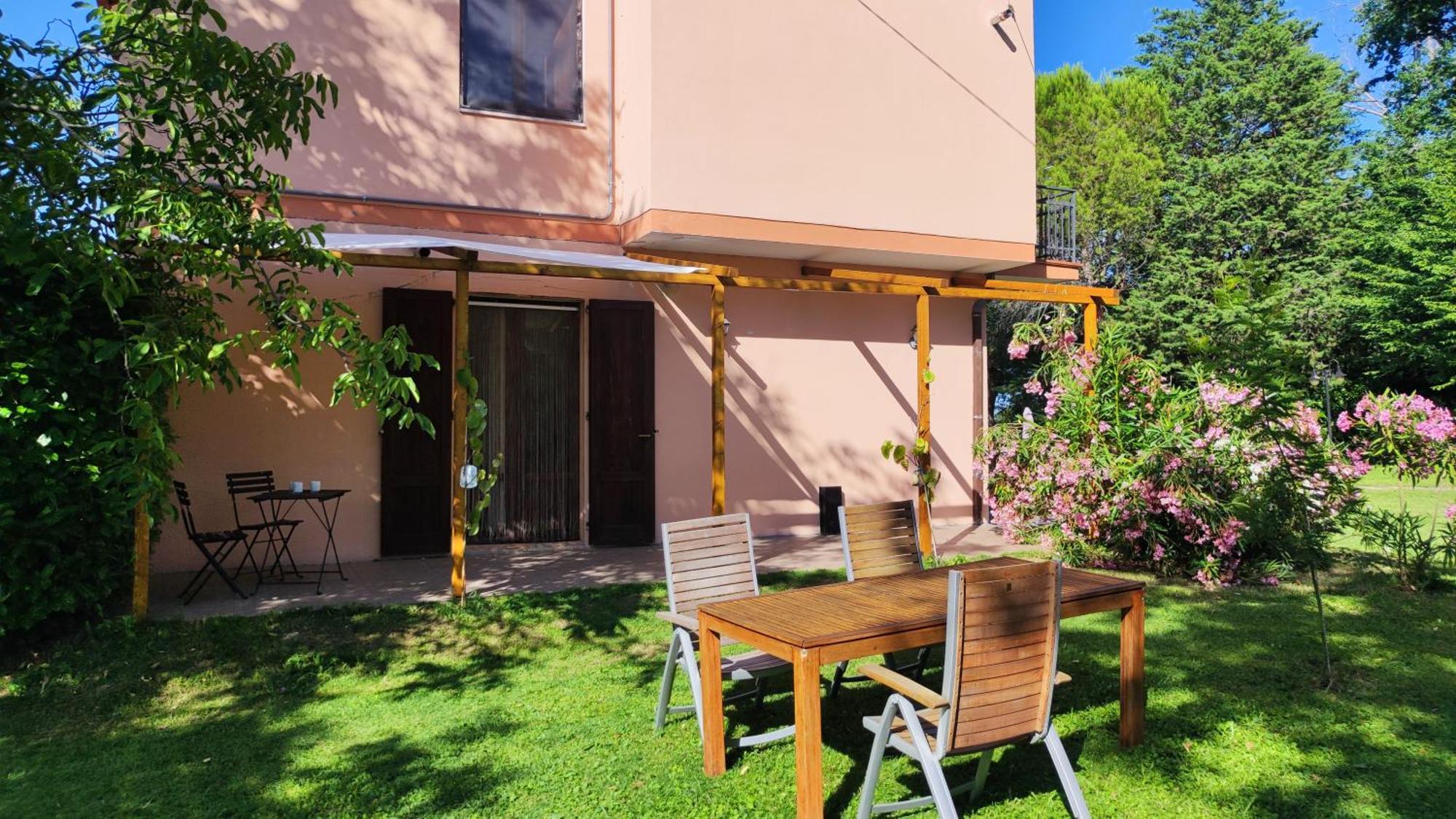 Gualdo di Macerata Camping Le Marche Apartments المظهر الخارجي الصورة
